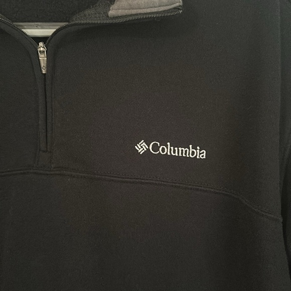 Columbia Men’s 3/4 zip Sweatshirt - Picture 2 of 4